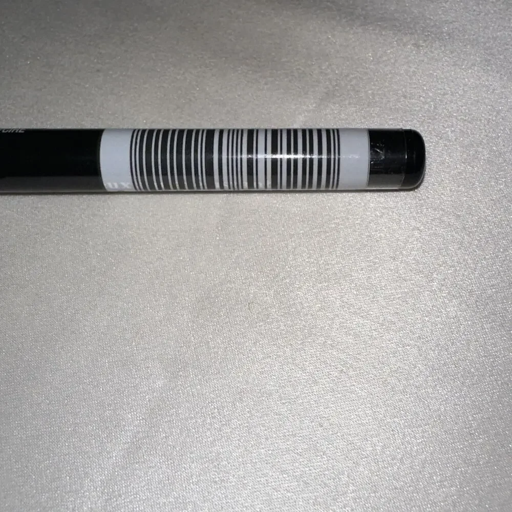 New Avon fmg Glimmer Waterproof Eyeliner In Raisin Purple Purple-ish